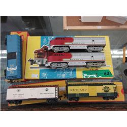 5 Pieces of Trix HO Scale Trains