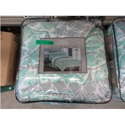 New Queen Size 8 Piece Bed in a Bag - Green