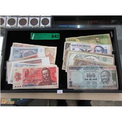 30 World Currency Bank Notes