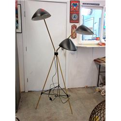 Curvilinear Tripod 3 Shades Brass Floor Lamp