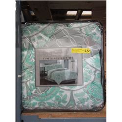 New 8 Piece Queen Size Bed in a Bag - Green
