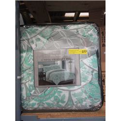 New 8 Piece Queen Size Bed in a Bag - Green