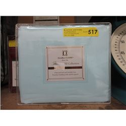 New Queen Size 3 Piece Duvet Set - Blue