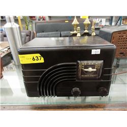 Vintage Northern Electric Bakelite Radio