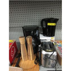 10 Pieces of Kitchen Ware