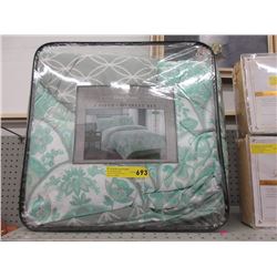 New King Size 8 Piece Bed in a Bag - Green