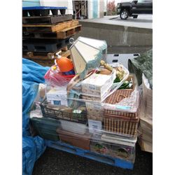 Skid of Assorted Vintage Items