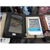 Image 1 : 1 Kobo & 1 Kindle E-Reader