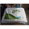 Image 1 : 2 New Standard Size Geo Blend Pillows