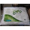 Image 1 : 2 New Standard Size Geo Blend Pillows