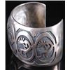 Image 4 : Navajo Sand-Cast Sterling Silver Kokopelli Cuff