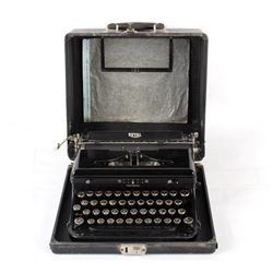 Royal Typewriter Model O Portable Writer C. 1936
