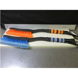 2 Ultimate X Snow Brushes