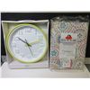Image 1 : New Kitchen Clock & Table cloth