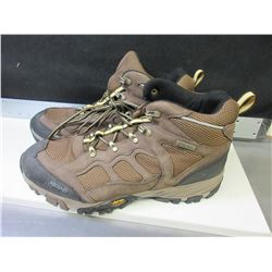 Ascend Mens Hikers size 11 leather uppers Bone dry Waterproof