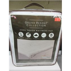 New Grand Resort Collection Cool Touch Mattress Pad / Twin