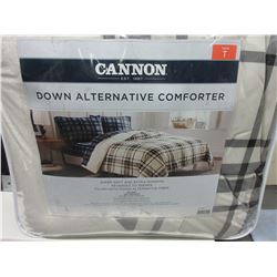 New Cannon Down Alternative Comforter / Twin Super soft reverses to sherpa