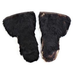 Frontier horse hair mitten with leather palms,