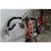 Image 3 : RED SUPER CYCLE ROAD BIKE