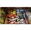 Image 1 : TRAY OF HEAVY DUTY CLAMPS AND BULBS