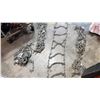 Image 2 : CRATE OF 4 SEMI TIRE CHAINS