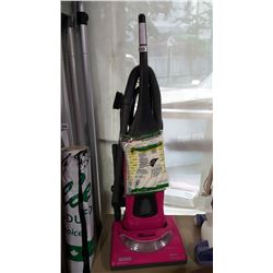 KENMORE UPRIGHT VACUUM W/ EXTRA BAGS