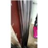Image 2 : 6 EXTENDABLE ALUMINUM POLES