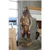 Image 1 : 8 1/2 FOOT TALL WOOD CARVED BEAR