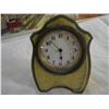 Image 1 : SMALL VINTAGE CLOCK