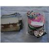 Image 1 : COLLECTIBLE DISNEY PINS AND VINTAGE POSTCARDS