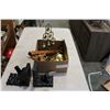 Image 1 : BRASS BELLS AND VASES AND BOOKENDS AND CARVINGS