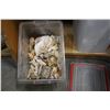 Image 1 : SMALL TOTE OF SEASHELLS