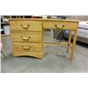Image 2 : MAPLE PEDESTAL DESK