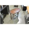 Image 2 : VINTAGE END TABLE