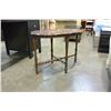 Image 3 : VINTAGE END TABLE