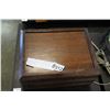 Image 2 : EXECUTIVE PHONE IN WOOD CARVED BOX BC TELL
