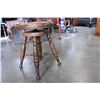 Image 3 : ANTIQUE PIANO STOOL WITH ORIGINAL FEET