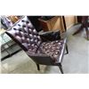 Image 1 : BROWN LEATHER TUFTED ACCENT CHAIR