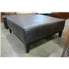 Image 2 : LARGE LEATHER OTTOMAN