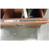 Image 5 : MAPLE RECORD CABINET