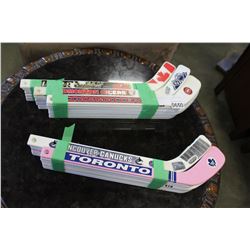 50 MINI PLASTIC HOCKEY STICKS