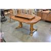 Image 1 : OAK TABLE W/ 5 CHAIRS AND 2 LEAVES