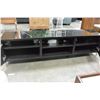 Image 3 : MODERN GLASS TOP ENTERTAINMENT STAND