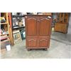 Image 2 : OAK DRESSER