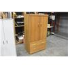 Image 2 : OAK DRESSER