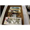 Image 3 : TRAY OF TRAIN ITEMS