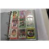 Image 2 : BINDER OF VINTAGE HOCKEY CARDS