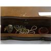 Image 3 : LARGE CANTEEN WITH VINTAGE JEWELLRY