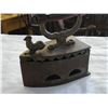 Image 2 : LARGE ANTIQUE IRON