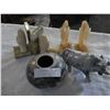 Image 1 : ONYX BOOKENDS, BULL, AND VASE
